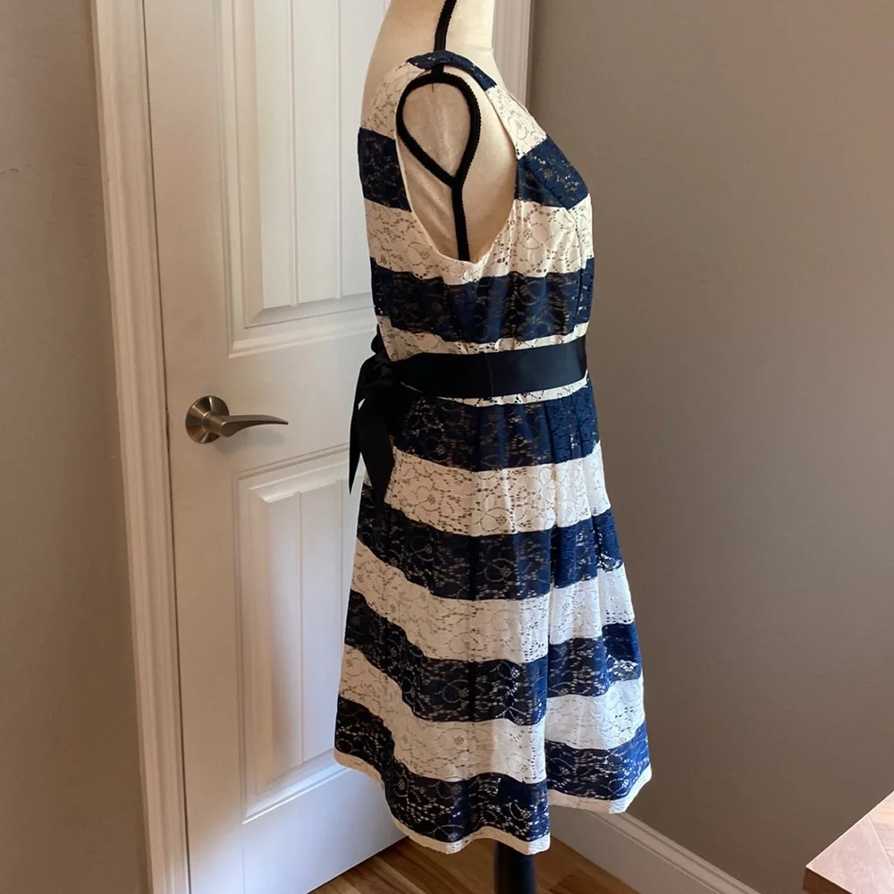 Robbie Bee fit and flare dress - Picture 5 of 10
